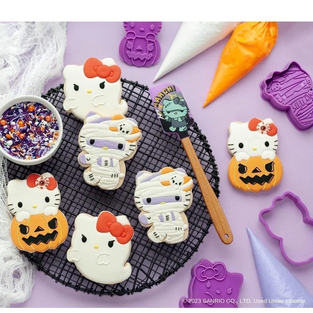 NWT Sanrio 50pc Hello Kitty Halloween Cookie Stamp and Frosting Set